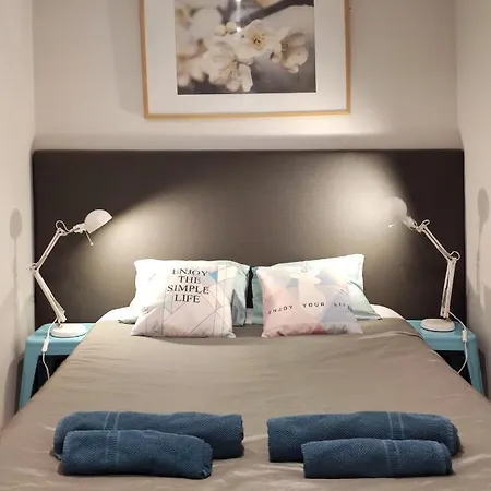 Apartamento En Pleno Centro Al Lado Catedral. Wifi. Appartement