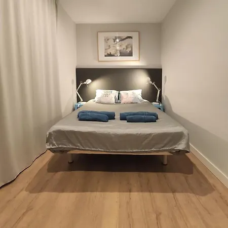 Apartamento En Pleno Centro Al Lado Catedral. Wifi. Apartment *