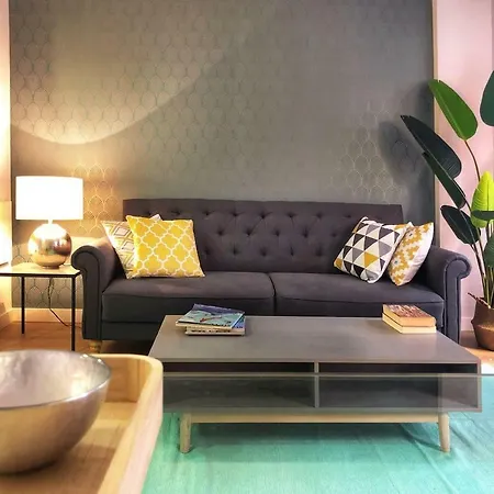 Apartamento En Pleno Centro Al Lado Catedral. Wifi. *